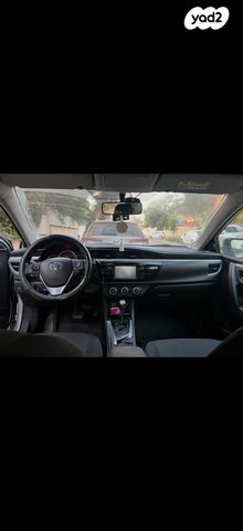 טויוטה קורולה