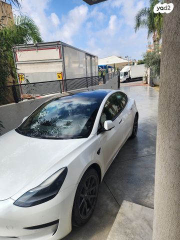 טסלה מודל 3
