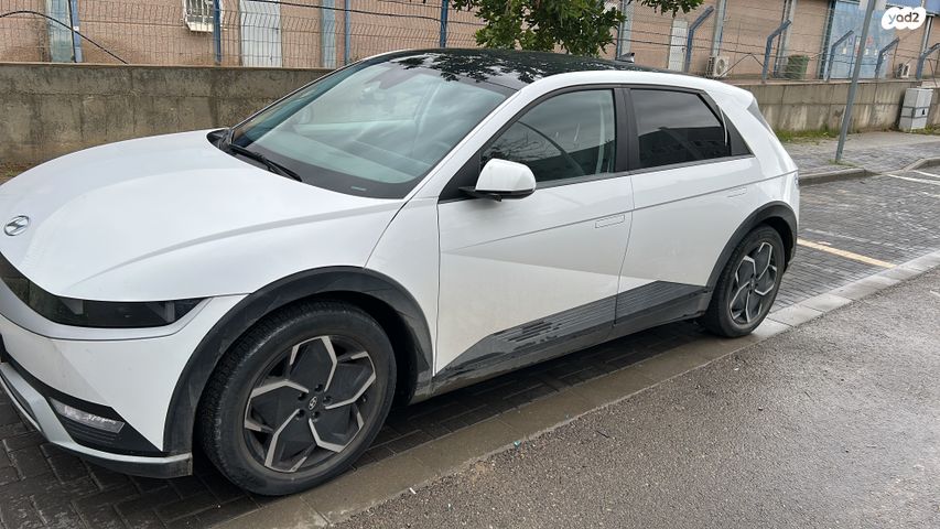 יונדאי איוניק 5