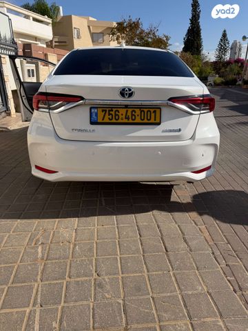 טויוטה קורולה