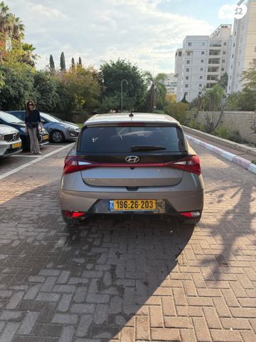 יונדאי i20