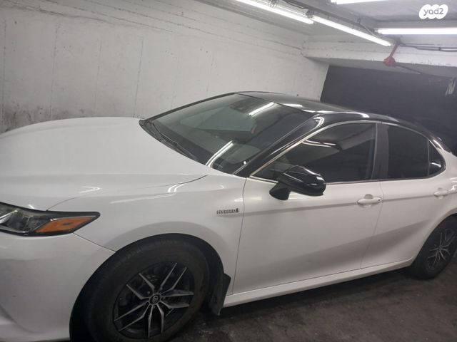 טויוטה קאמרי