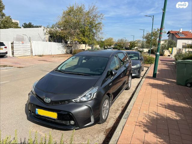 מודעת רכב טויוטה פריוס פלוס