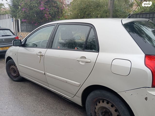 טויוטה קורולה