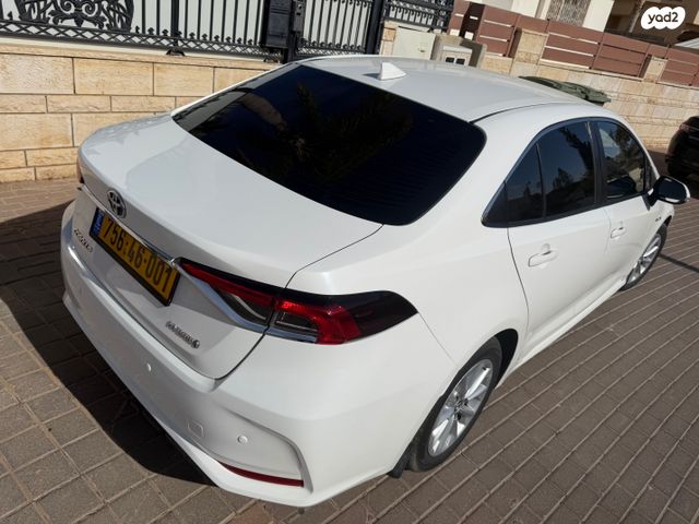 טויוטה קורולה