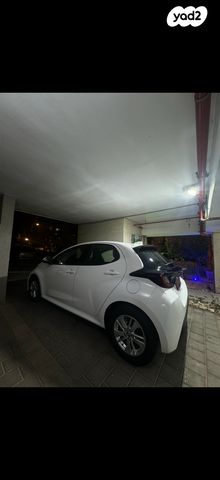 טויוטה יאריס