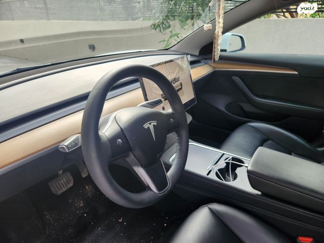 טסלה מודל 3