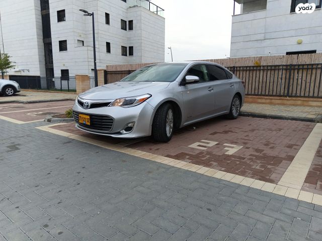 טויוטה אוולון