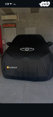 טויוטה יאריס