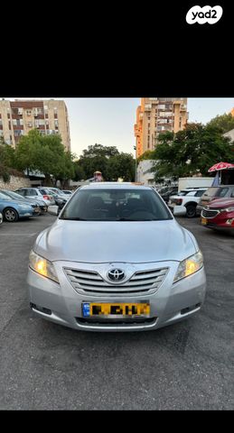 טויוטה קאמרי