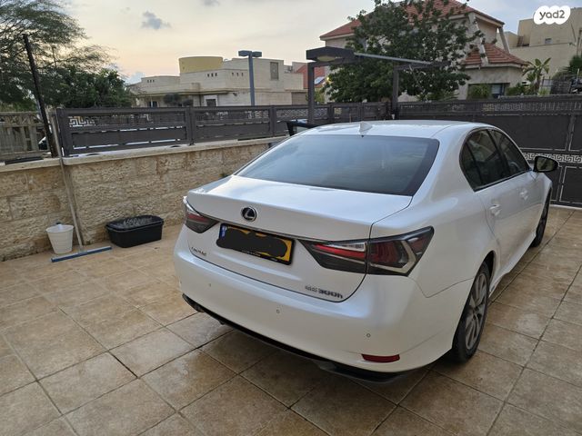 לקסוס GS