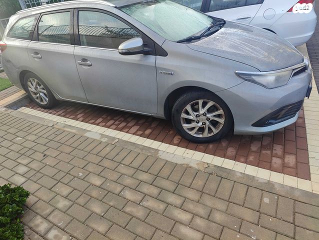 טויוטה אוריס