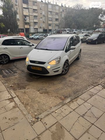 מודעת רכב פורד S-מקס