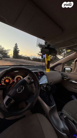 טויוטה אוריס