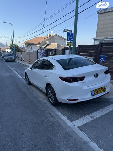 מאזדה 3