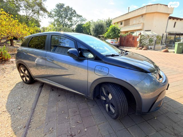 מודעת רכב בי.ווי.די דולפין