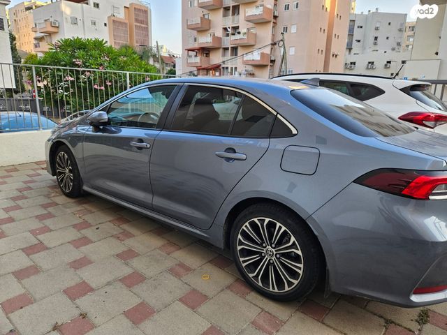 טויוטה קורולה