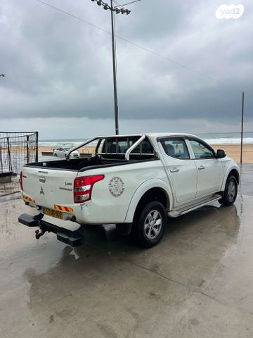 מיצובישי טרייטון / L200