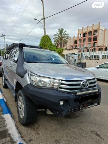 מודעת רכב טויוטה היילקס