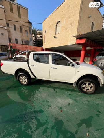 מיצובישי טרייטון / L200