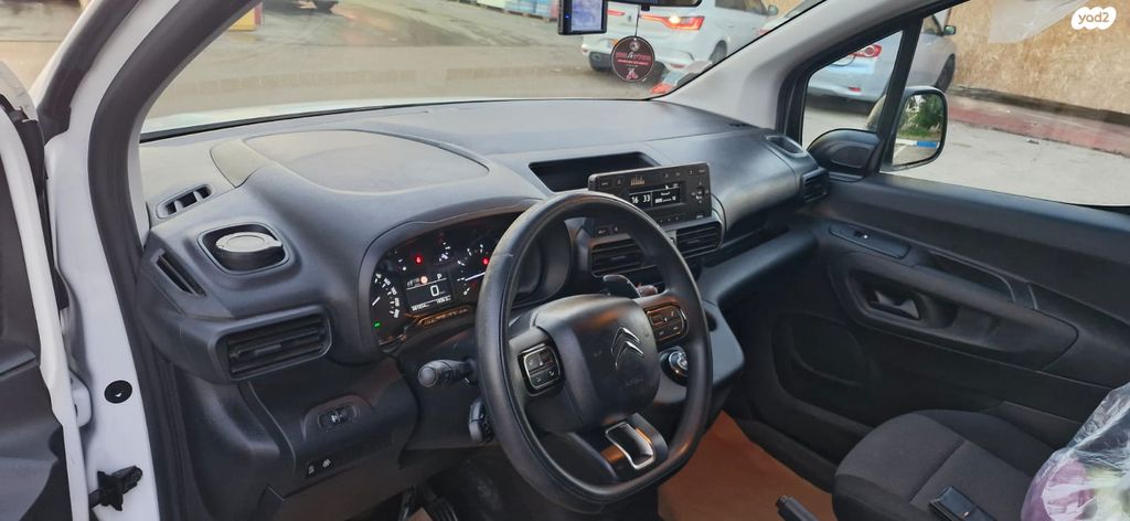 מודעת רכב סיטרואן ברלינגו