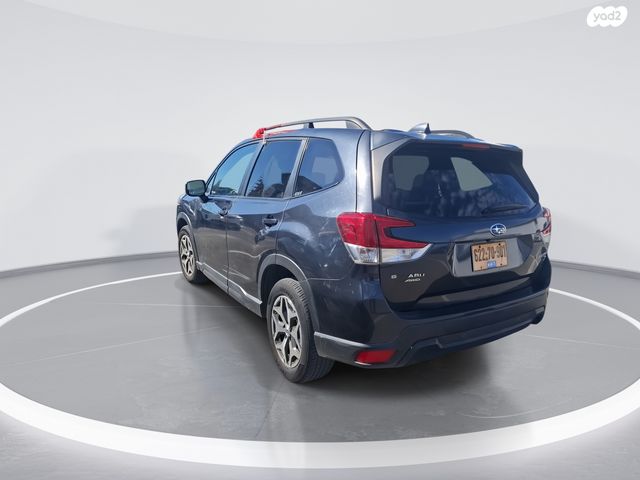 סובארו פורסטר