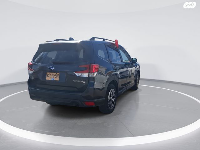 סובארו פורסטר