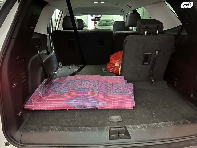 שברולט טראוורס