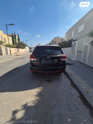 סובארו פורסטר