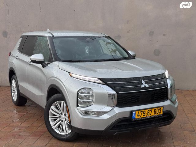 מיצובישי אאוטלנדר