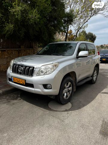 טויוטה לנד קרוזר