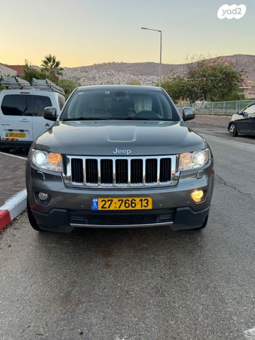 מודעת רכב ג'יפ גרנד צ'ירוקי