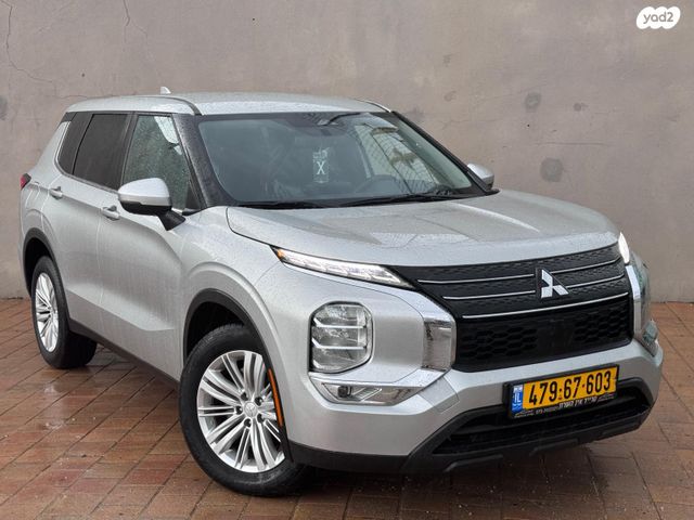 מיצובישי אאוטלנדר