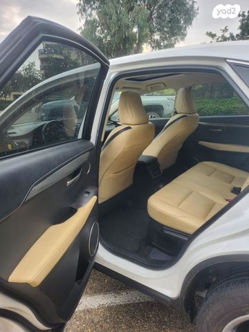 מודעת רכב לקסוס NX