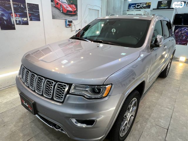 מודעת רכב ג'יפ גרנד צ'ירוקי