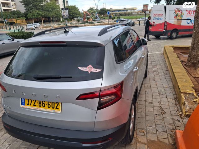 מודעת רכב סקודה קארוק