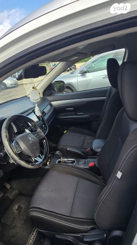 מיצובישי אאוטלנדר