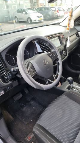 מודעת רכב מיצובישי אאוטלנדר