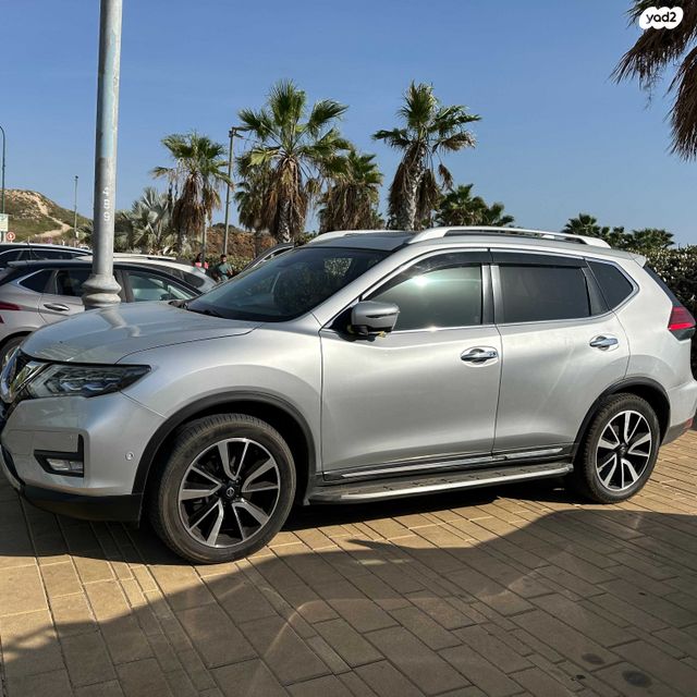 ניסאן אקס טרייל