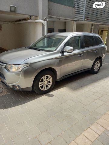 מיצובישי אאוטלנדר