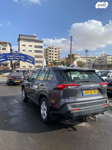 טויוטה RAV4