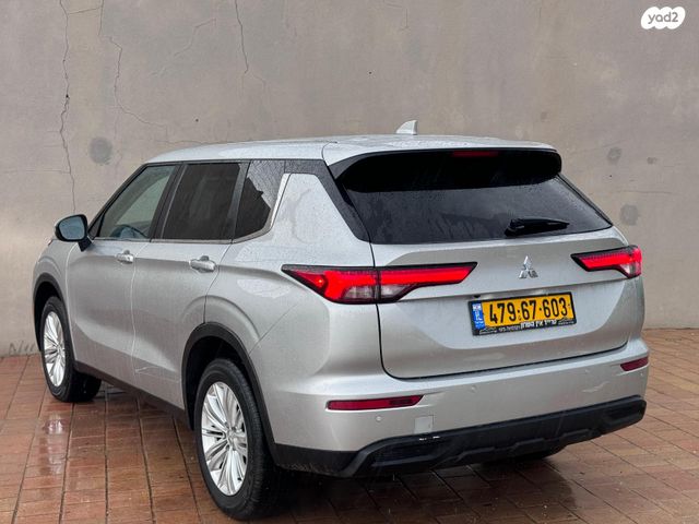 מיצובישי אאוטלנדר