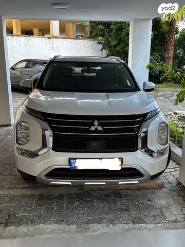 מיצובישי אאוטלנדר