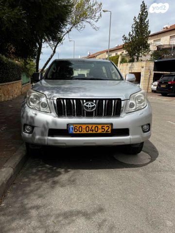 טויוטה לנד קרוזר