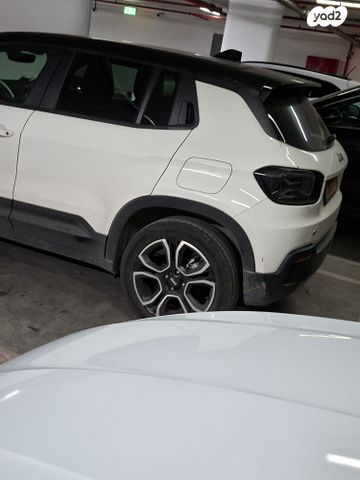 ג'יפ אוונגר