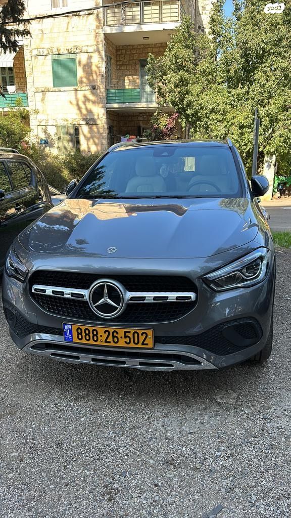 מודעת רכב מרצדס-בנץ GLA