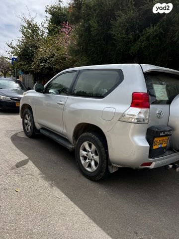 טויוטה לנד קרוזר