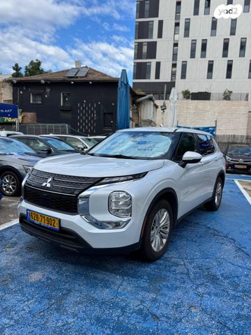 מיצובישי אאוטלנדר