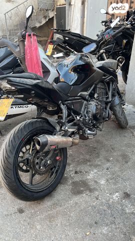 קאוואסאקי Z650 abs