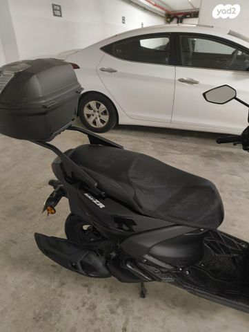 ימאהה RayZR 125